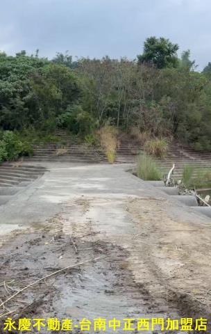 台南買房成大長榮學校透天店面大樓幸福永慶信義東西南北高鐵車站