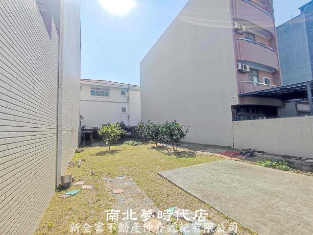 土地廠房工業地農地建地別墅豪宅透天大樓公寓套房