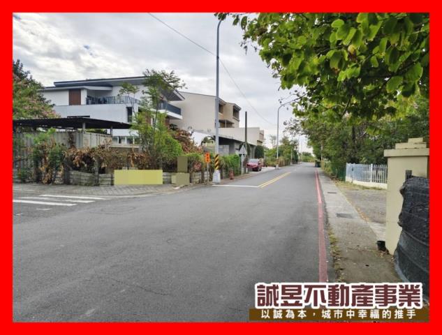 五期華平商區三角窗美建地