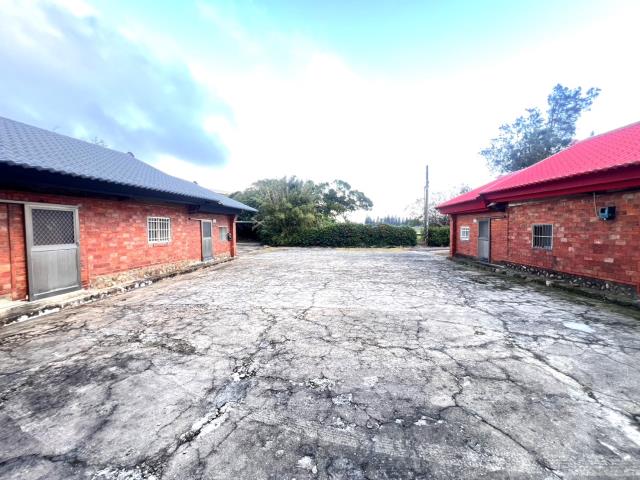 大園客運園區旁方正甲建