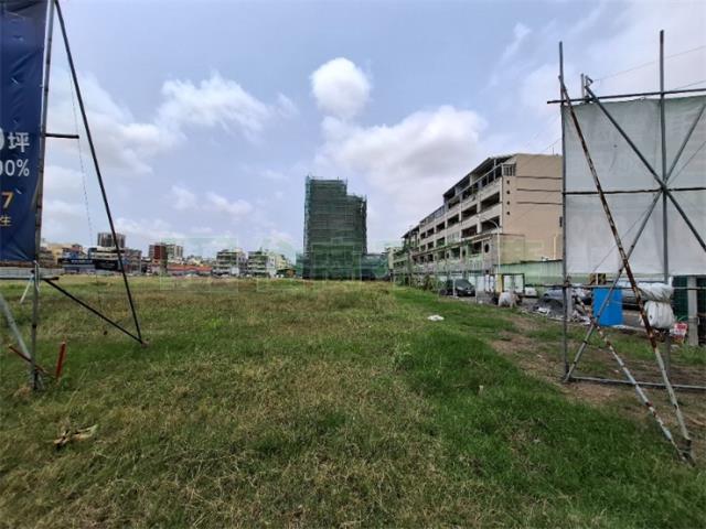 高雄左營高鐵巨蛋博愛路建地土地建商投資開發出售